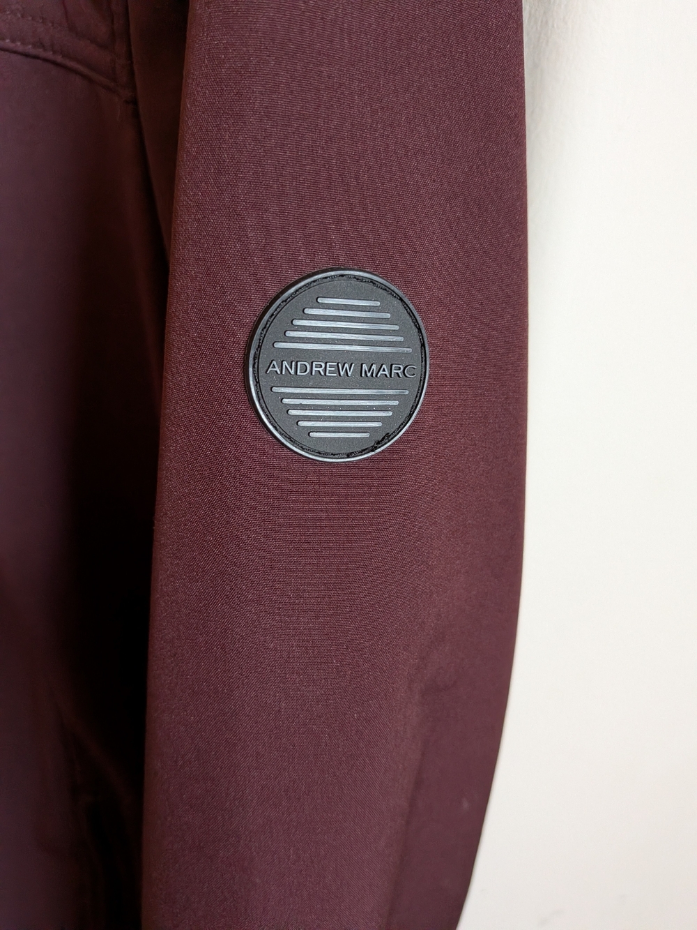 Andrew Marc XLG Burgundy Softshell Jacket Detachable Hood Water Repellent - Picture 5 of 14
